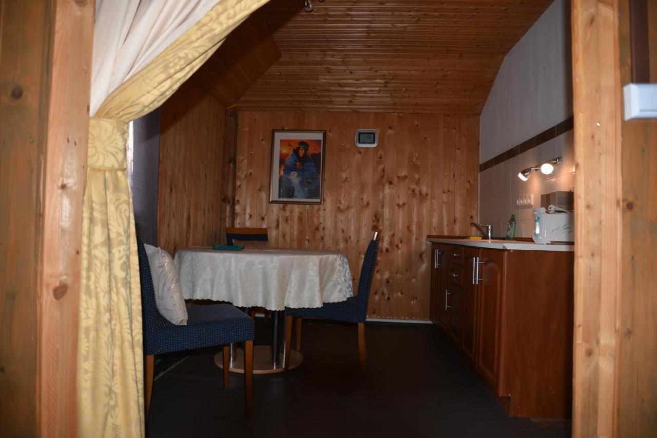 Gaestehaus Kevin Schult Berlin Extérieur photo